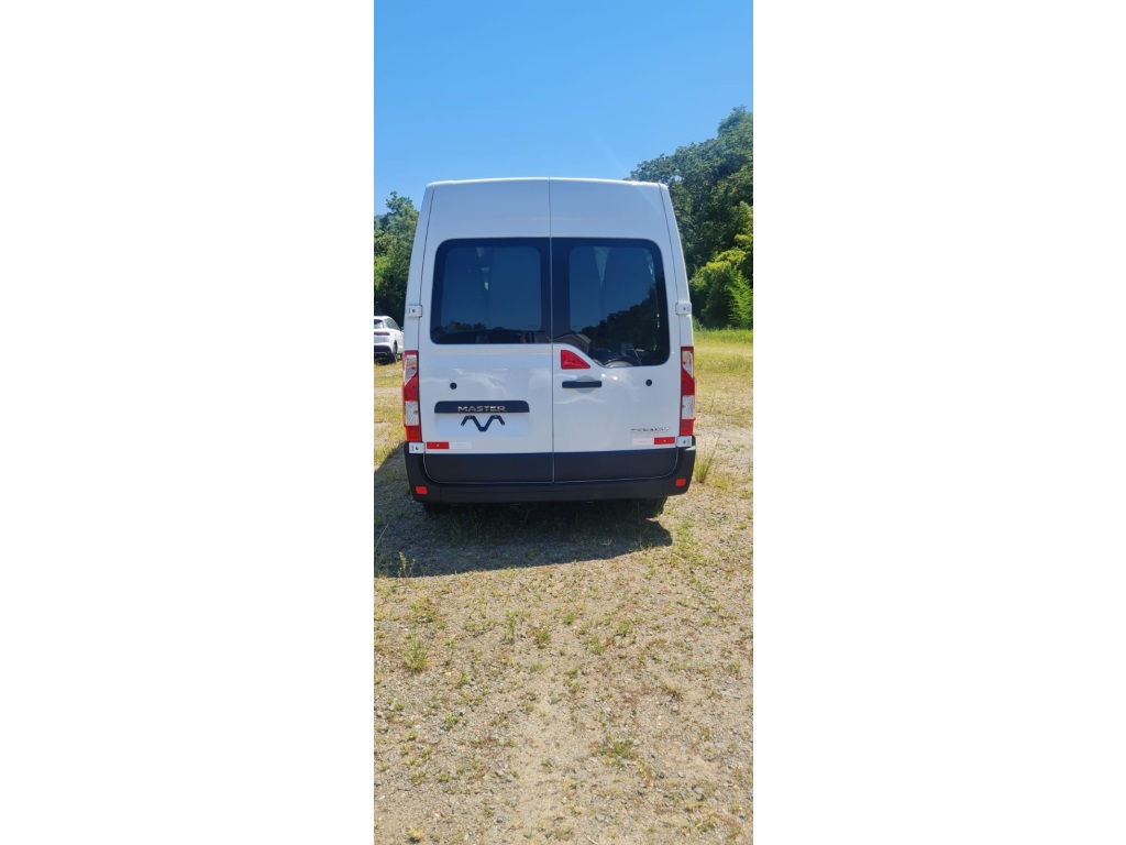 MASTER 2.3 DCI DIESEL MINIBUS EXECUTIVE 16L L3H2 3P MANUAL8