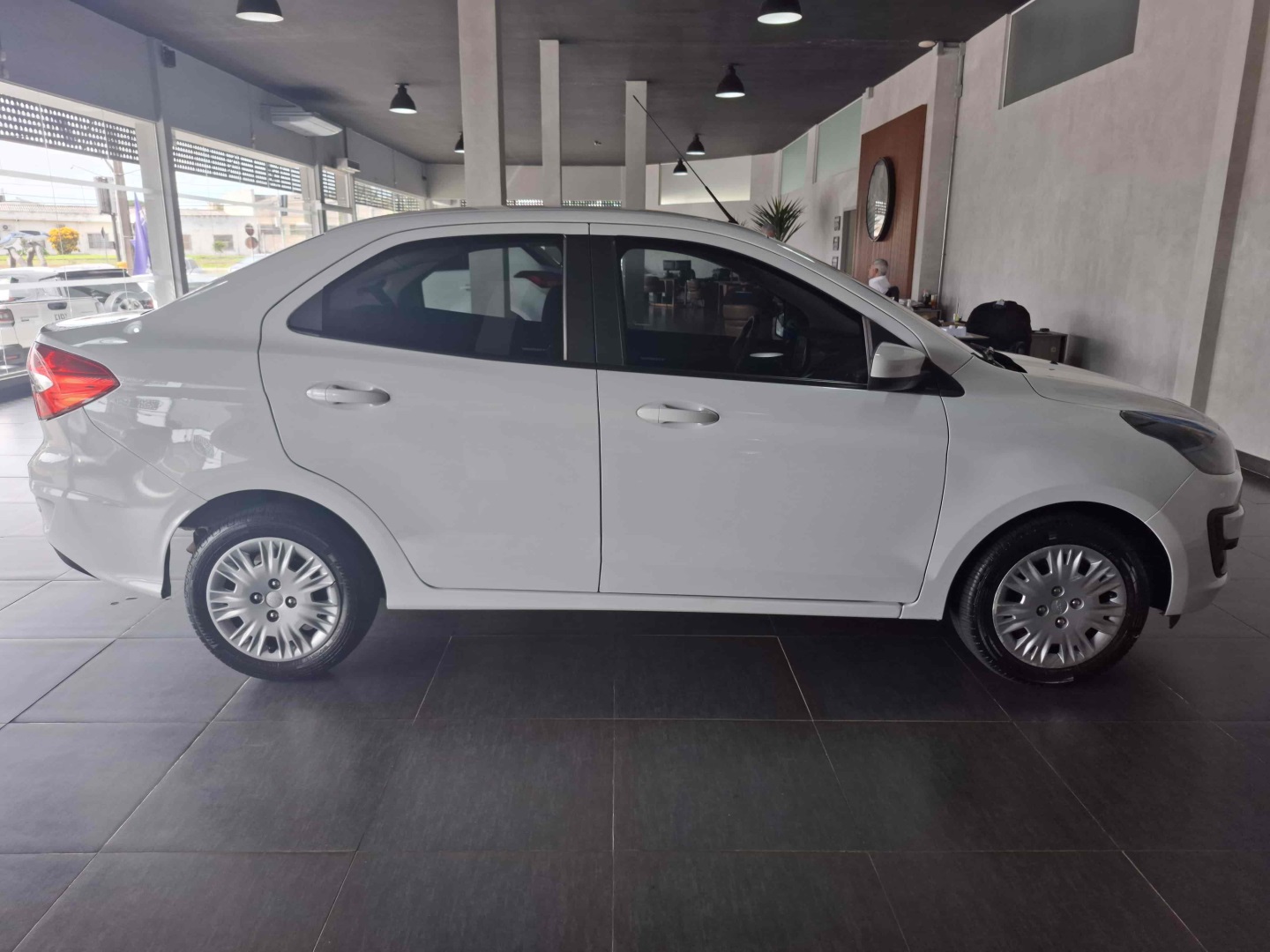 KA 1.5 TI-VCT FLEX SE PLUS SEDAN MANUAL