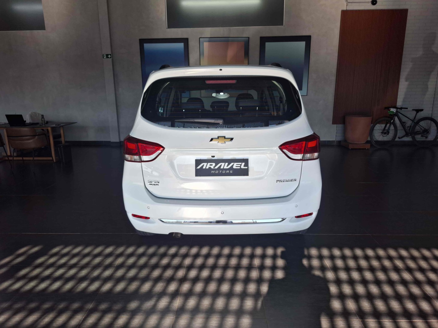 SPIN PREMIER 7L 1.8 8V ECONOFLEX 4P C/AR - AUTOMÁTICO