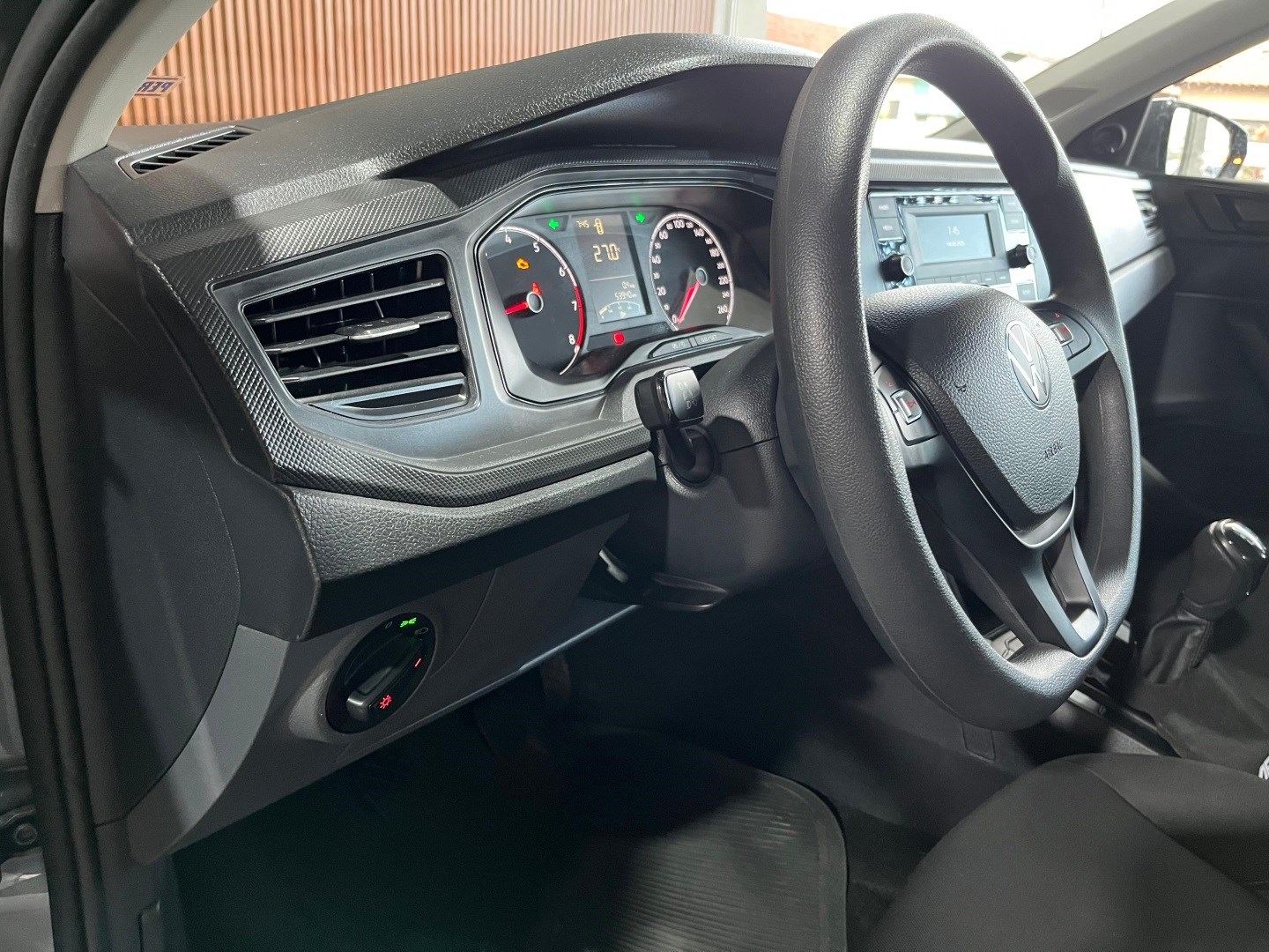 POLO 1.0 MPI TRACK MANUAL