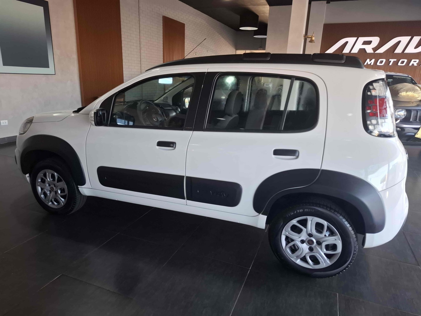 UNO 1.0 EVO WAY 8V FLEX 4P MANUAL