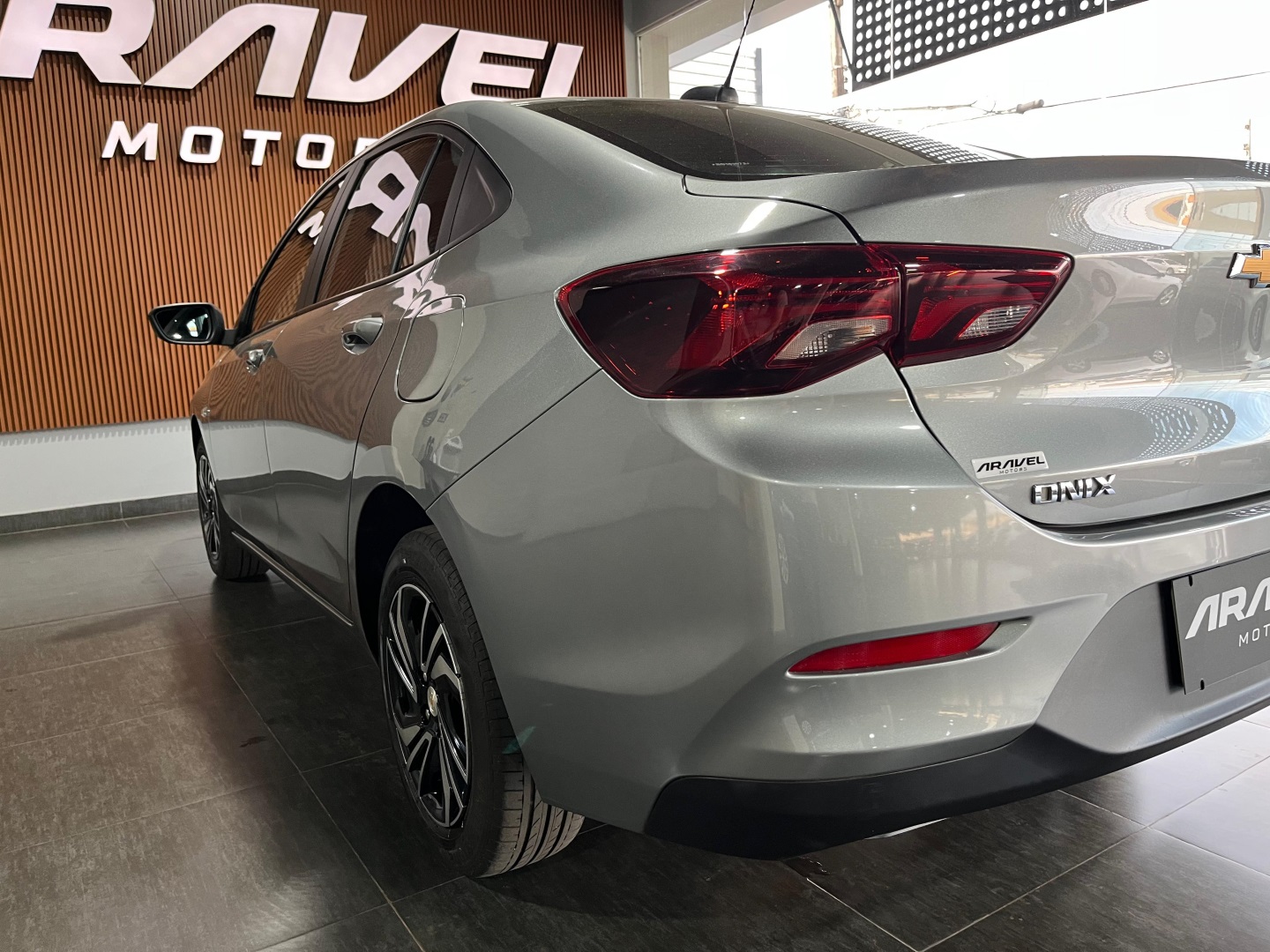 ONIX 1.0 TURBO FLEX PLUS LT AUTOMÁTICO