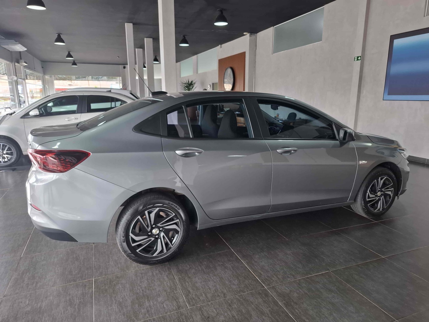 ONIX 1.0 TURBO FLEX PLUS LT AUTOMÁTICO