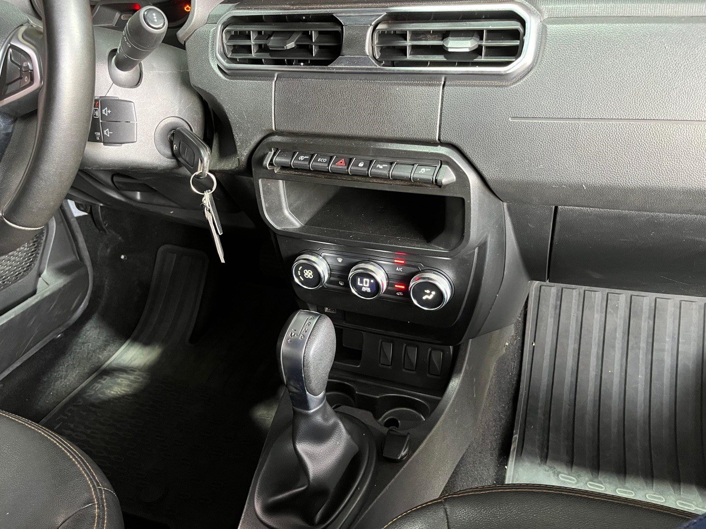 DUSTER OROCH 1.3 TCE OUTSIDER CVT