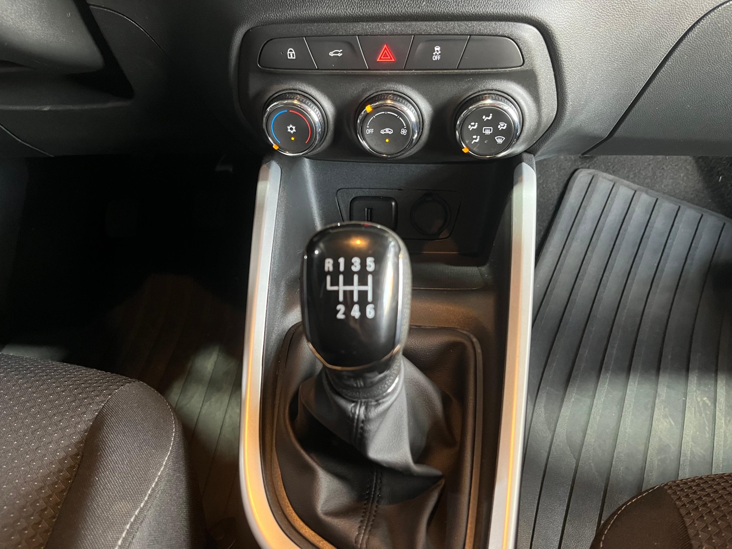 ONIX 1.0 TURBO FLEX PLUS LTZ MANUAL
