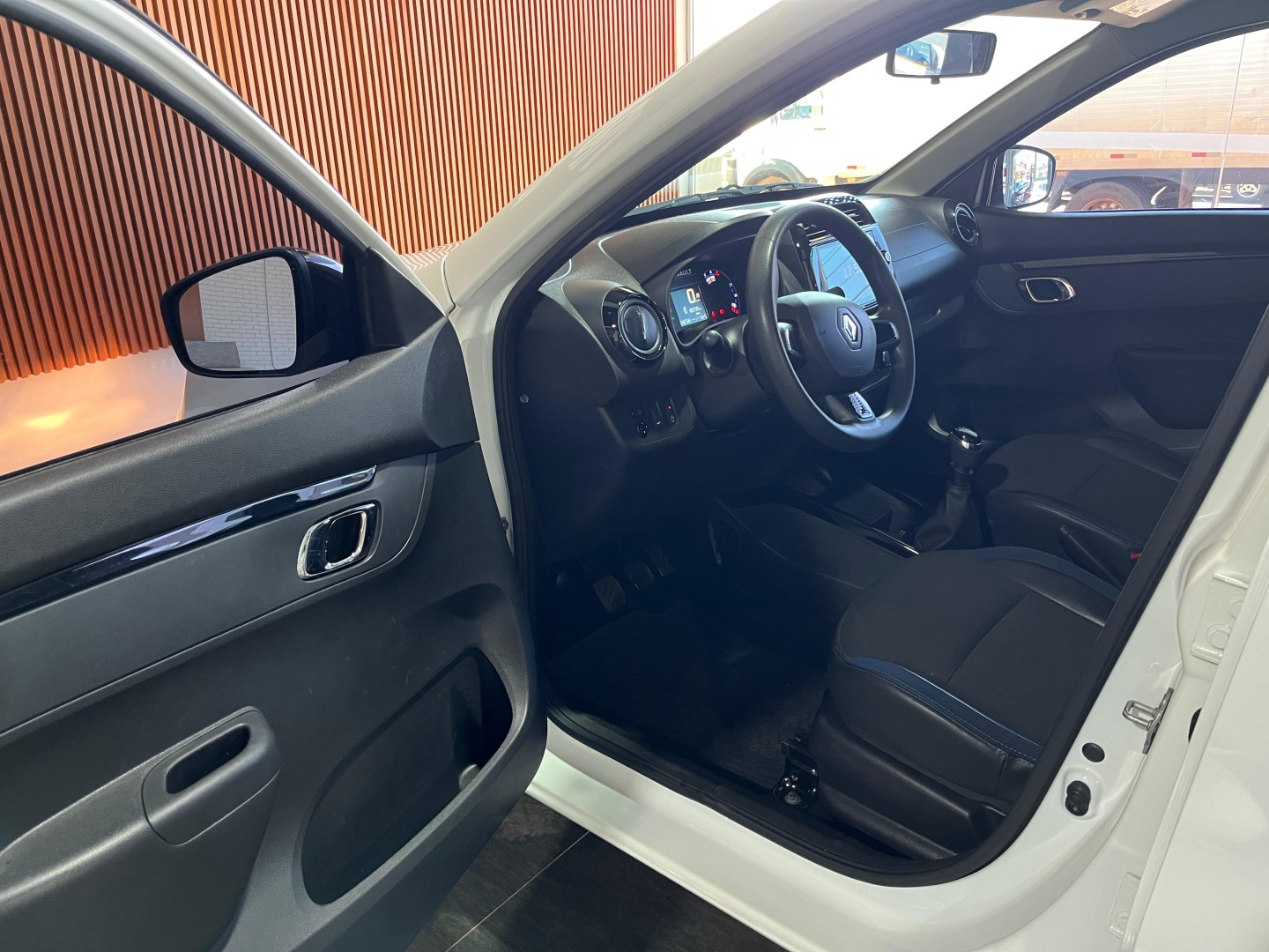 KWID 1.0 12V SCE FLEX INTENSE MANUAL