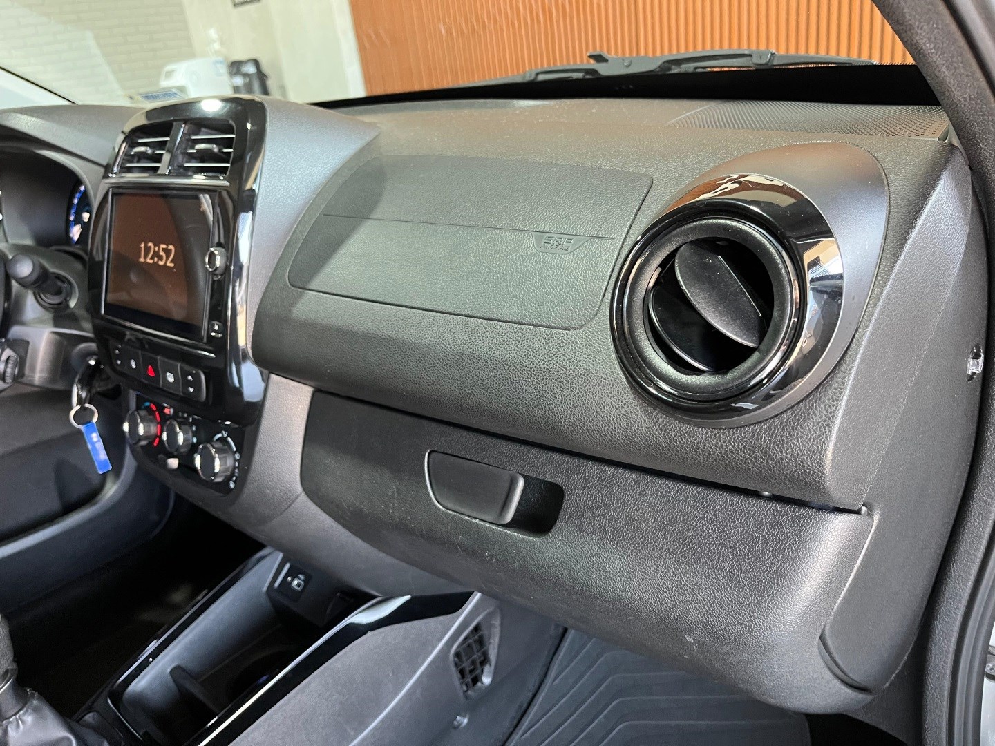 KWID 1.0 12V SCE FLEX INTENSE MANUAL