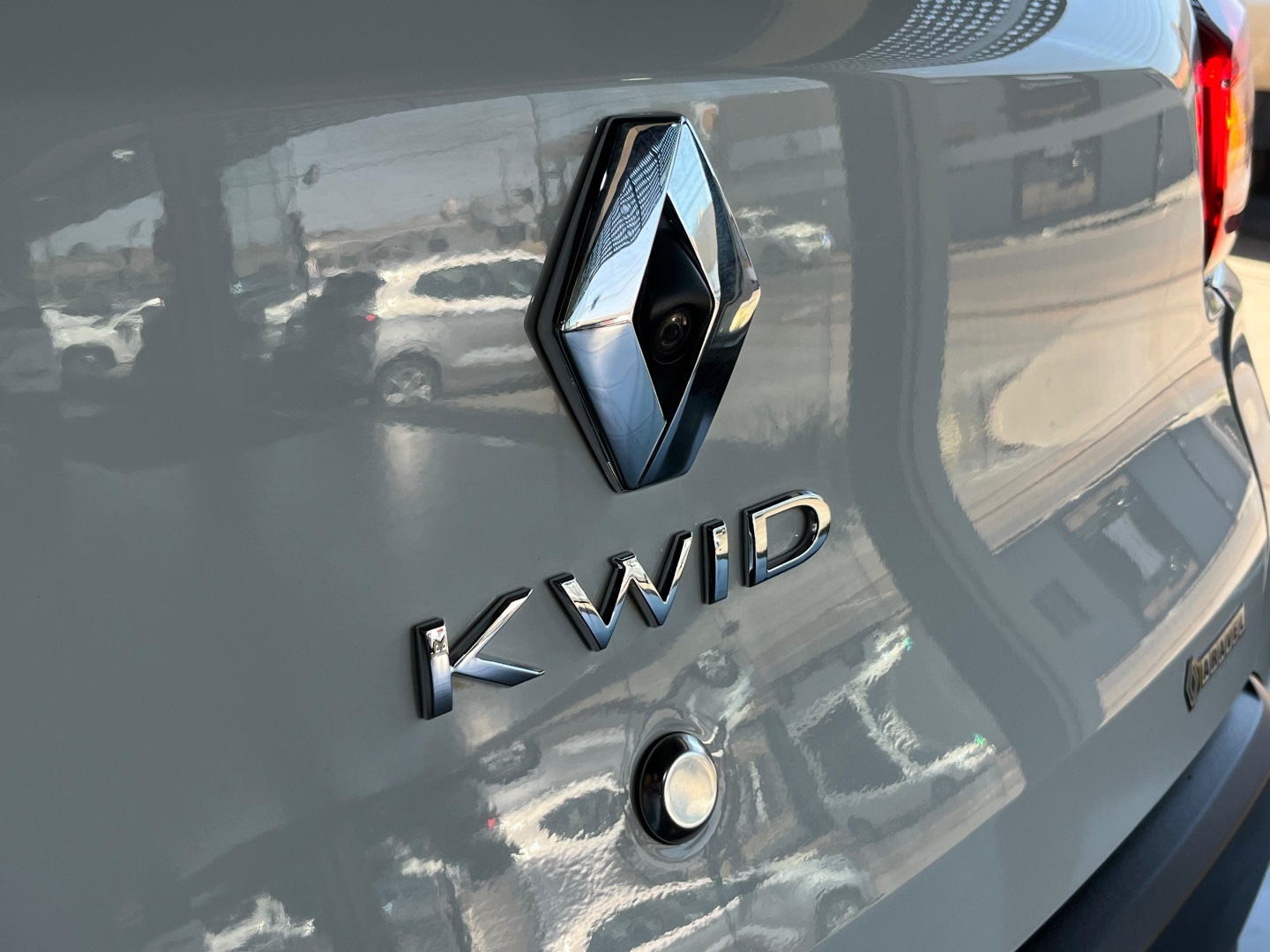 KWID 1.0 12V SCE FLEX INTENSE MANUAL