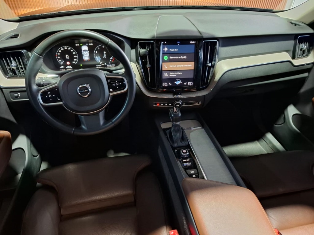 XC60 2.0 T5 GASOLINA INSCRIPTION AWD GEARTRONIC5