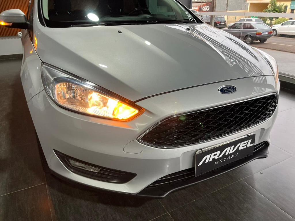 FOCUS 1.6 SE 16V FLEX 4P MANUAL6