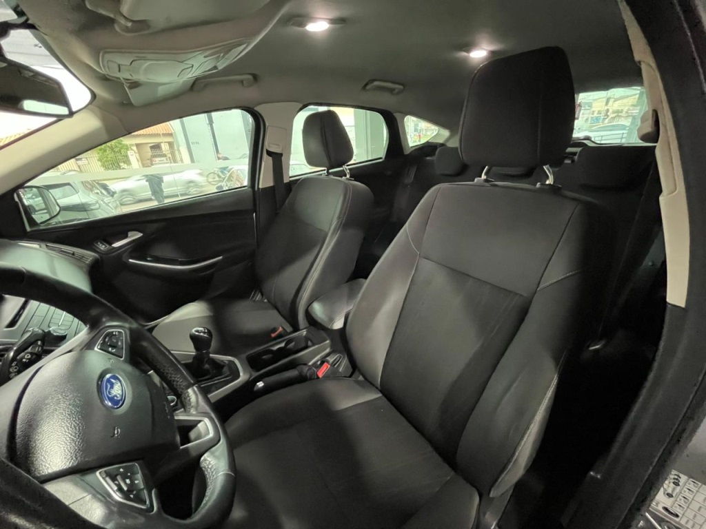 FOCUS 1.6 SE 16V FLEX 4P MANUAL11