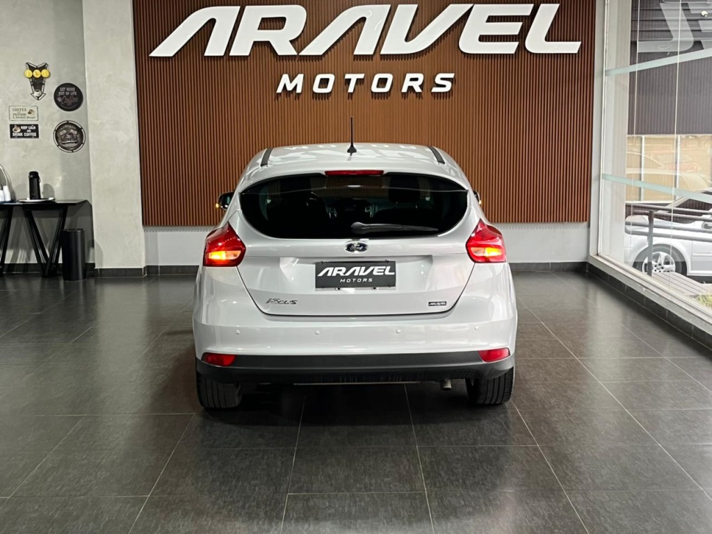 FOCUS 1.6 SE 16V FLEX 4P MANUAL2