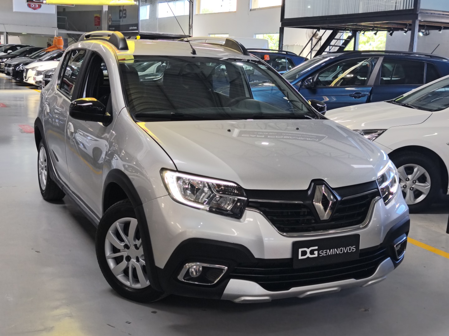 RENAULT SANDERO