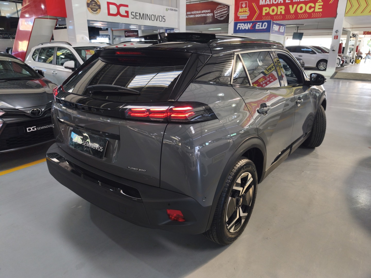 PEUGEOT 2008