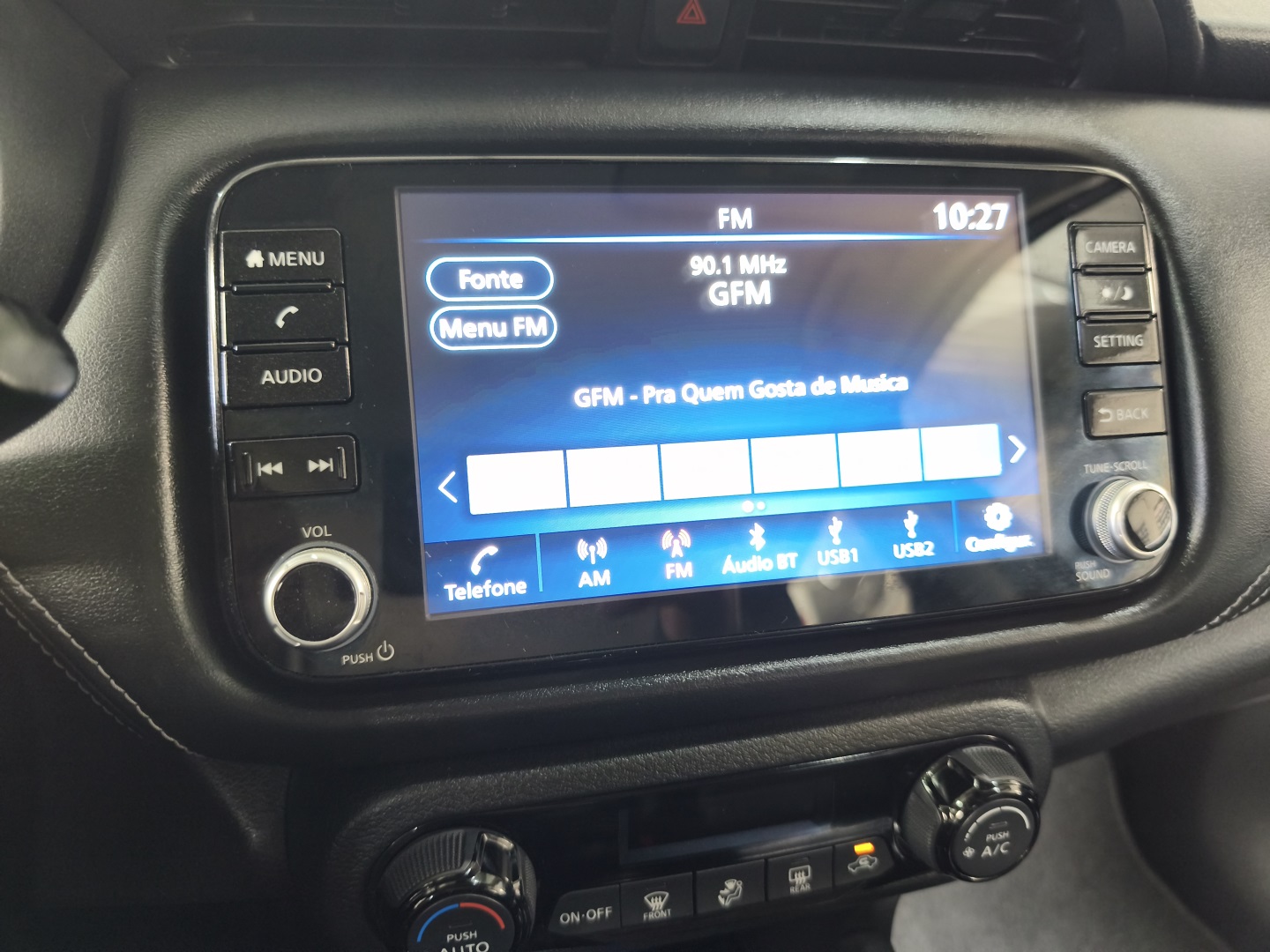 NISSAN KICKS
