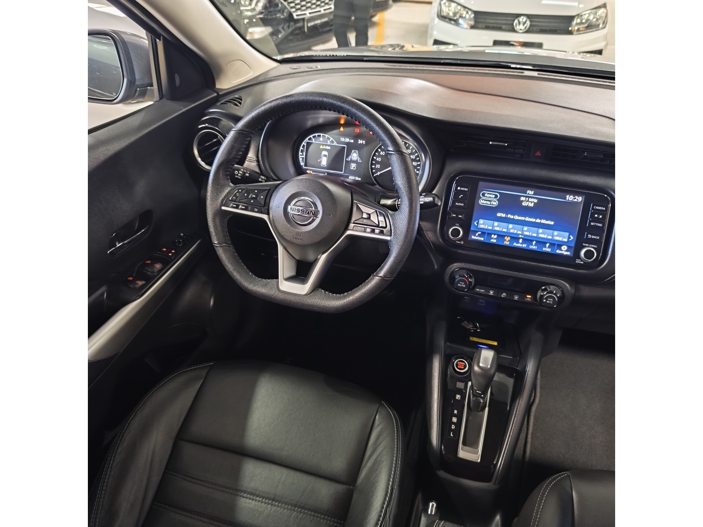 NISSAN KICKS