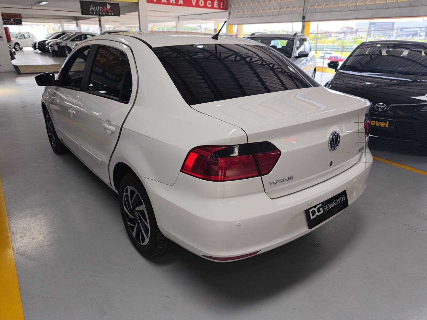 VOLKSWAGEN VOYAGE