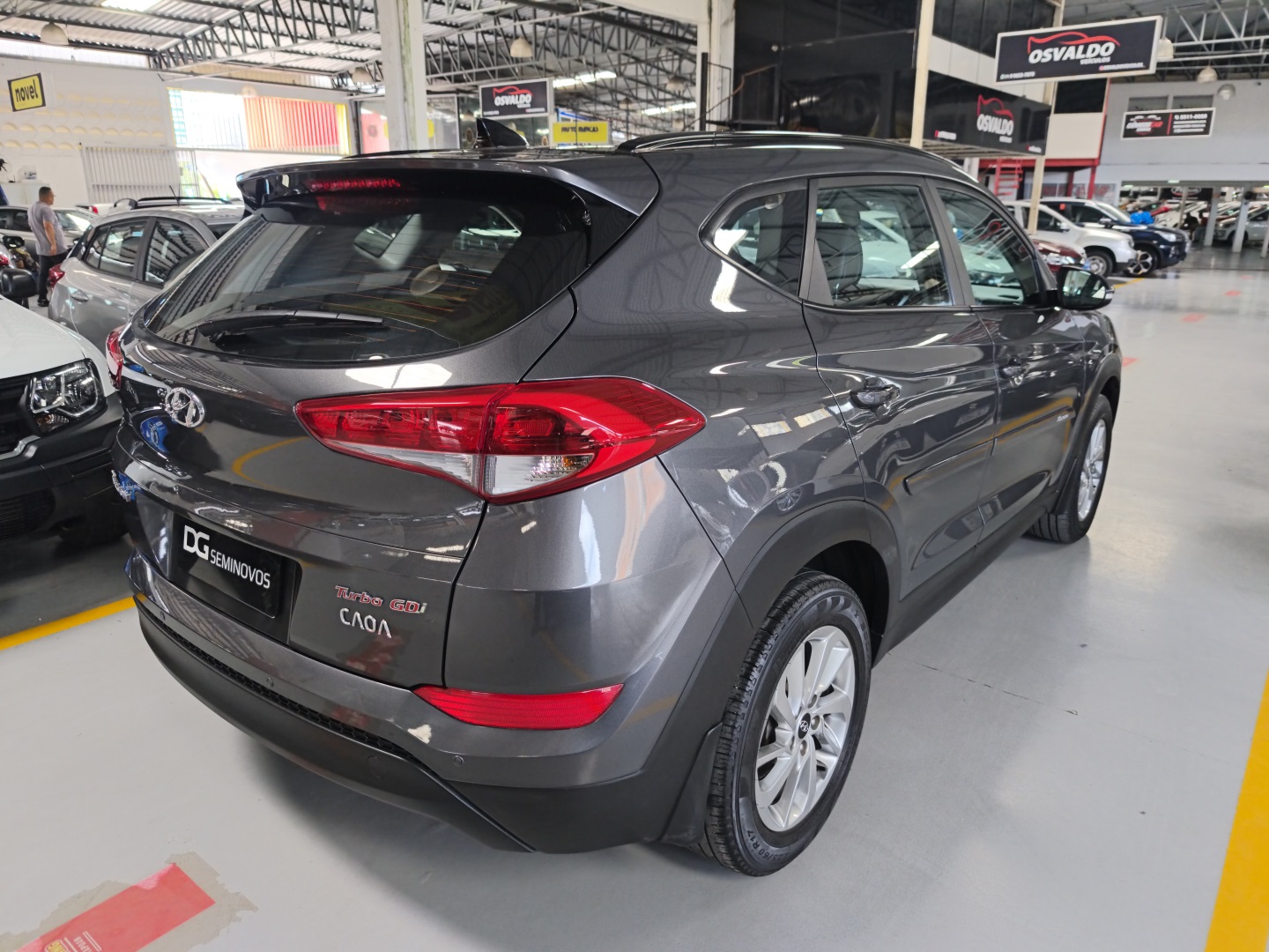 HYUNDAI TUCSON