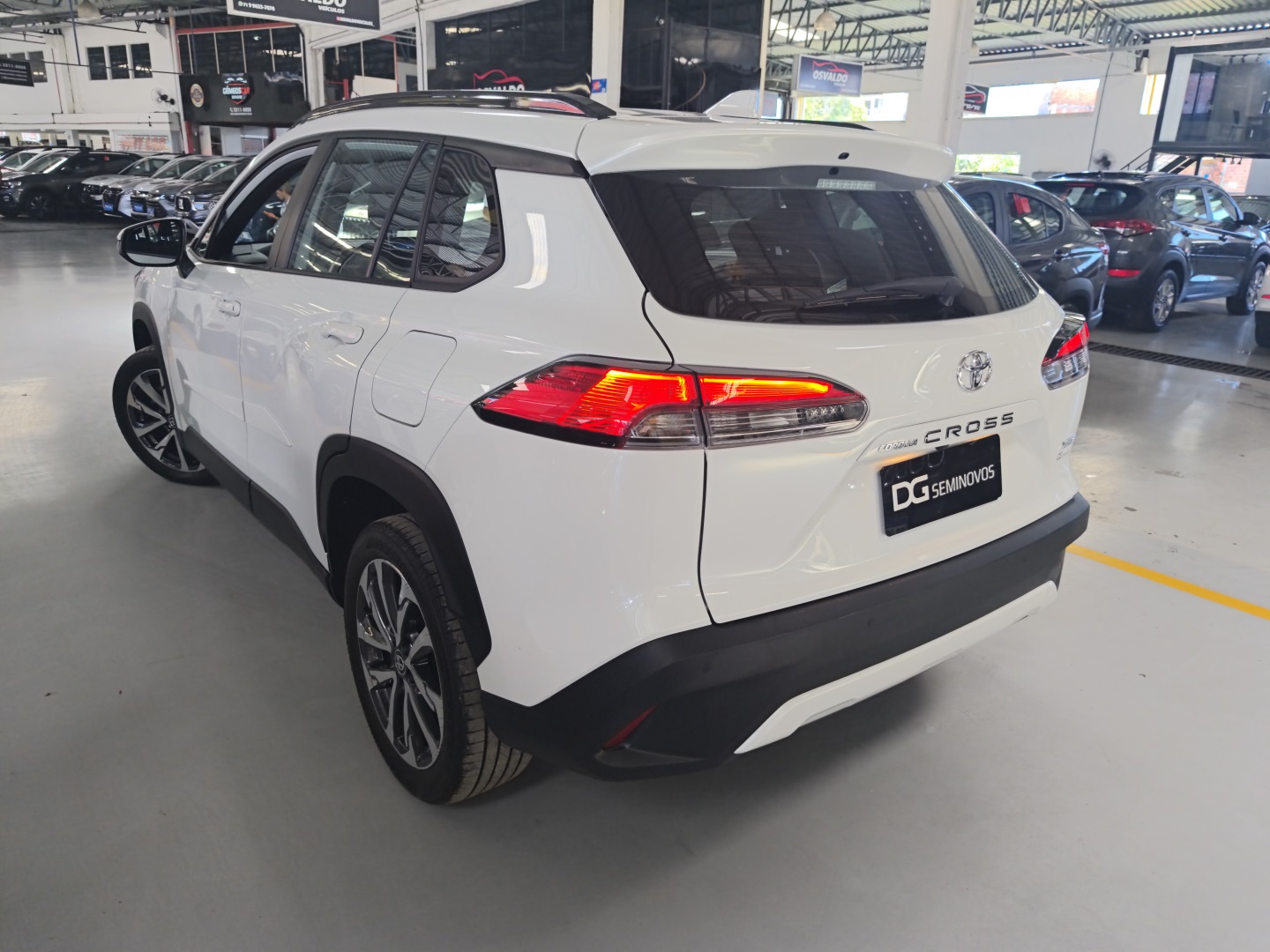 TOYOTA COROLLA CROSS