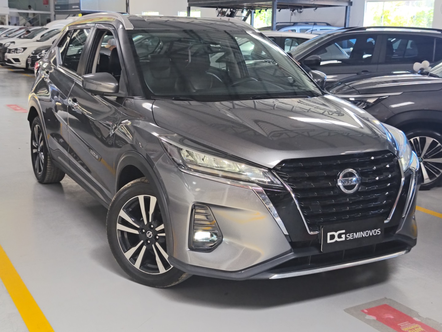 NISSAN KICKS