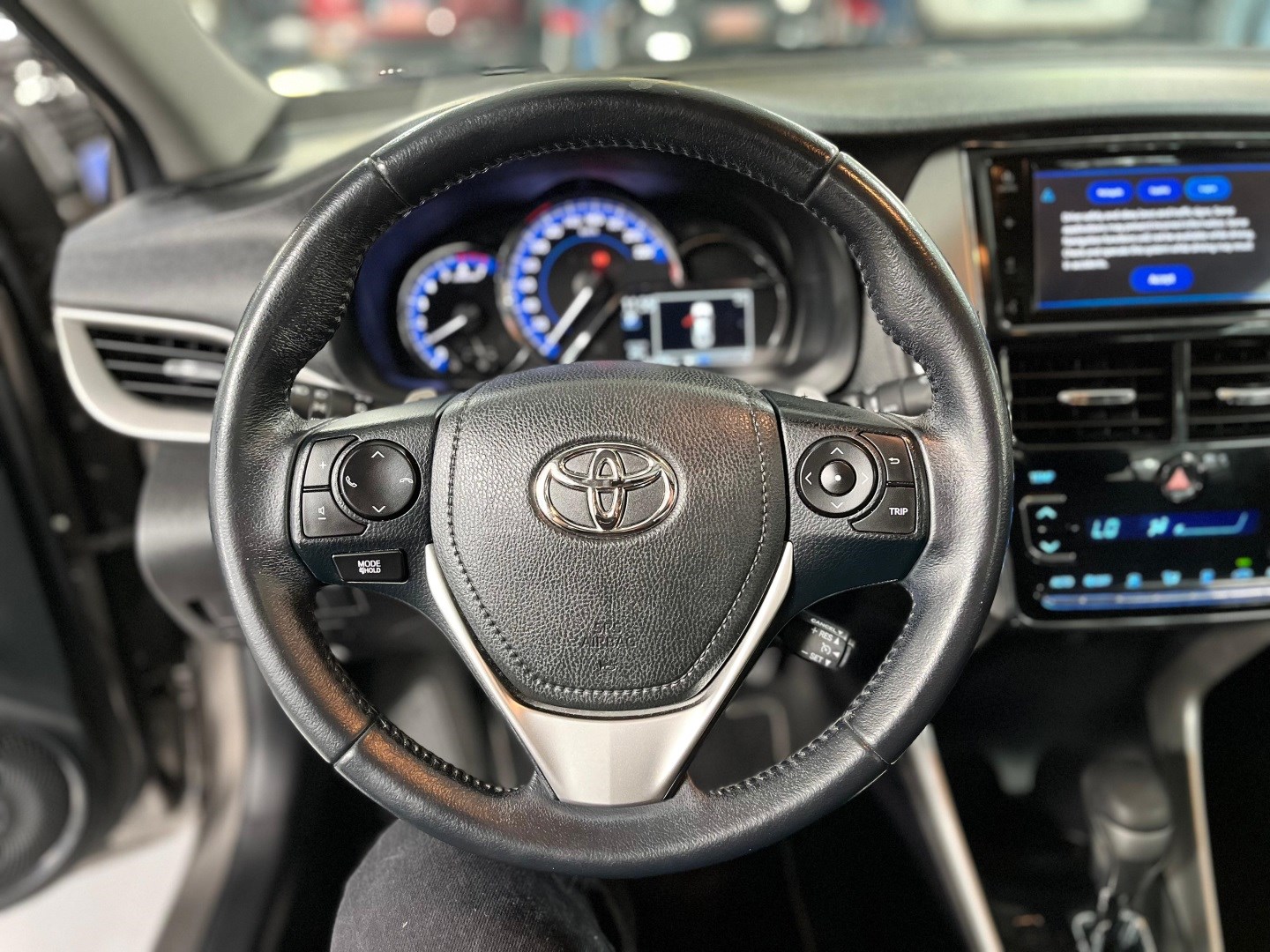TOYOTA YARIS
