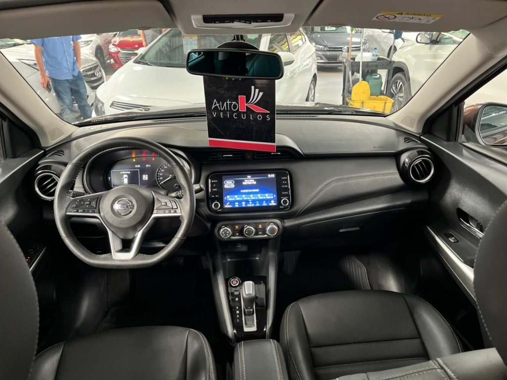 NISSAN KICKS