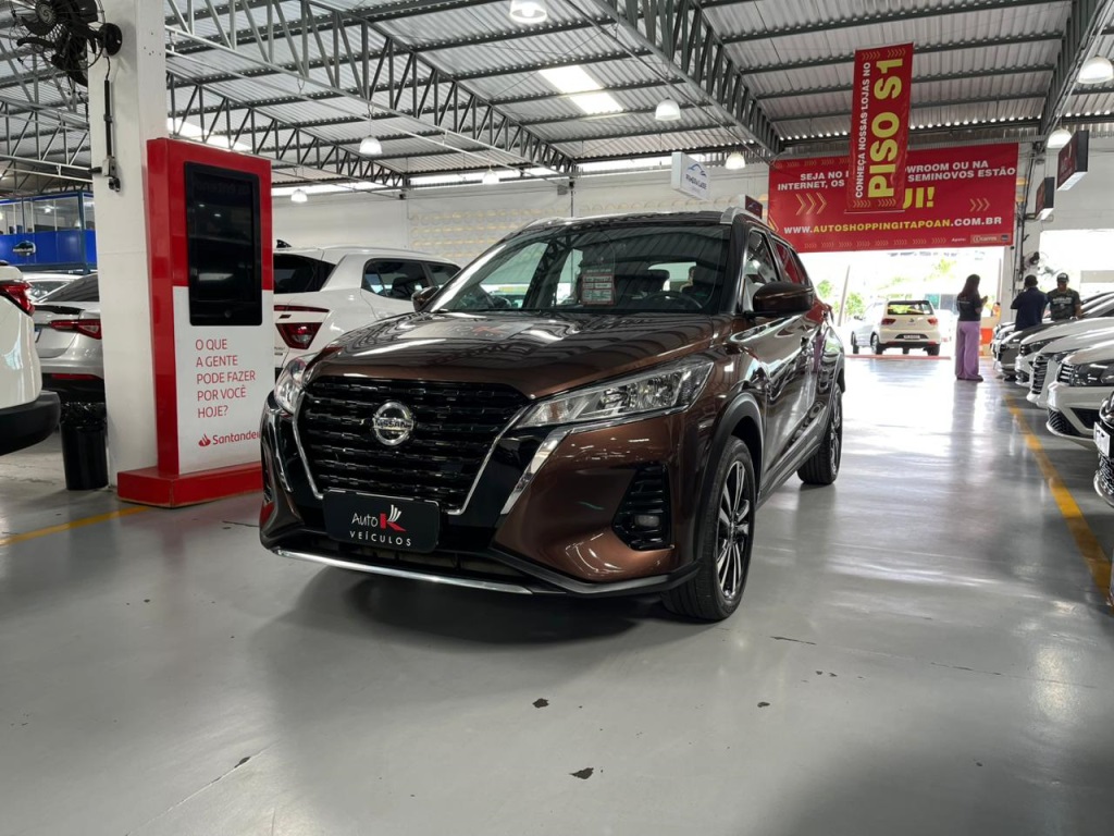NISSAN KICKS