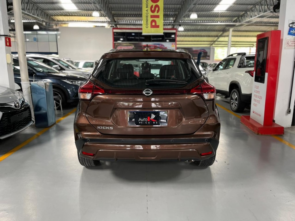 NISSAN KICKS