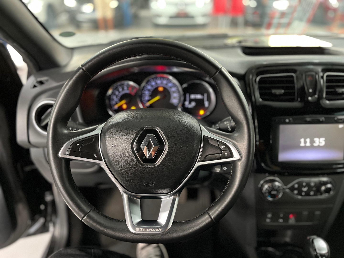 RENAULT SANDERO