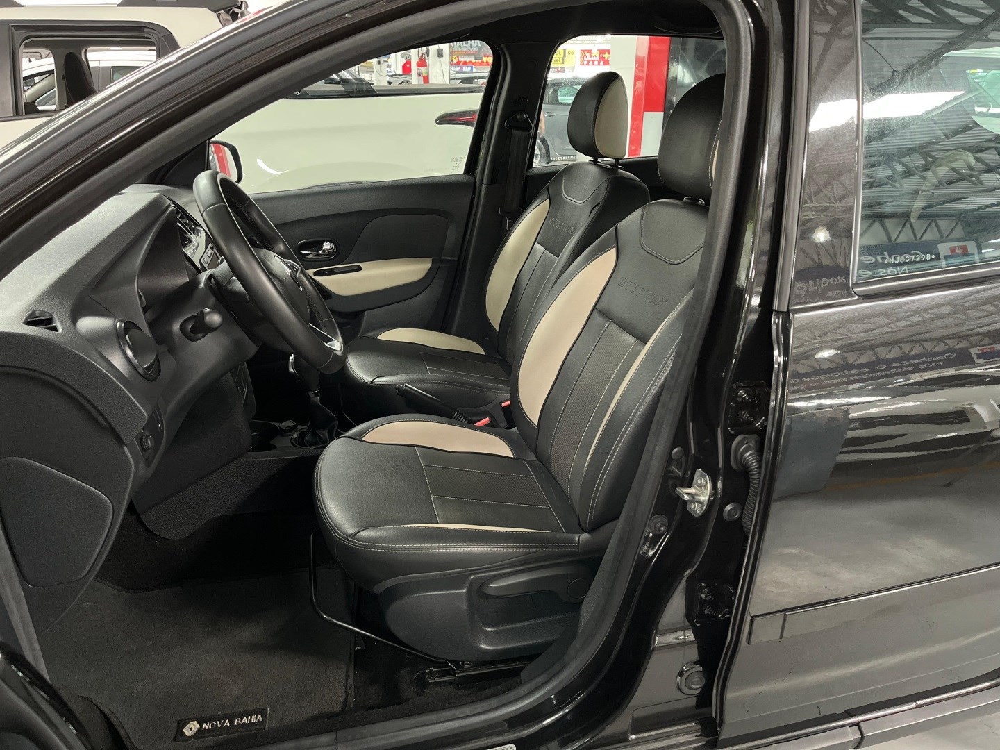 RENAULT SANDERO
