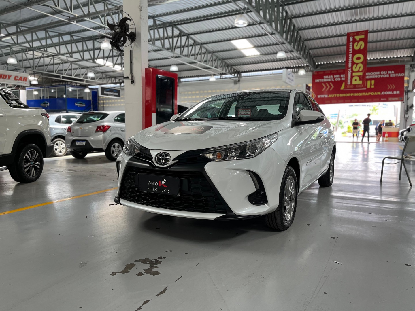 TOYOTA YARIS