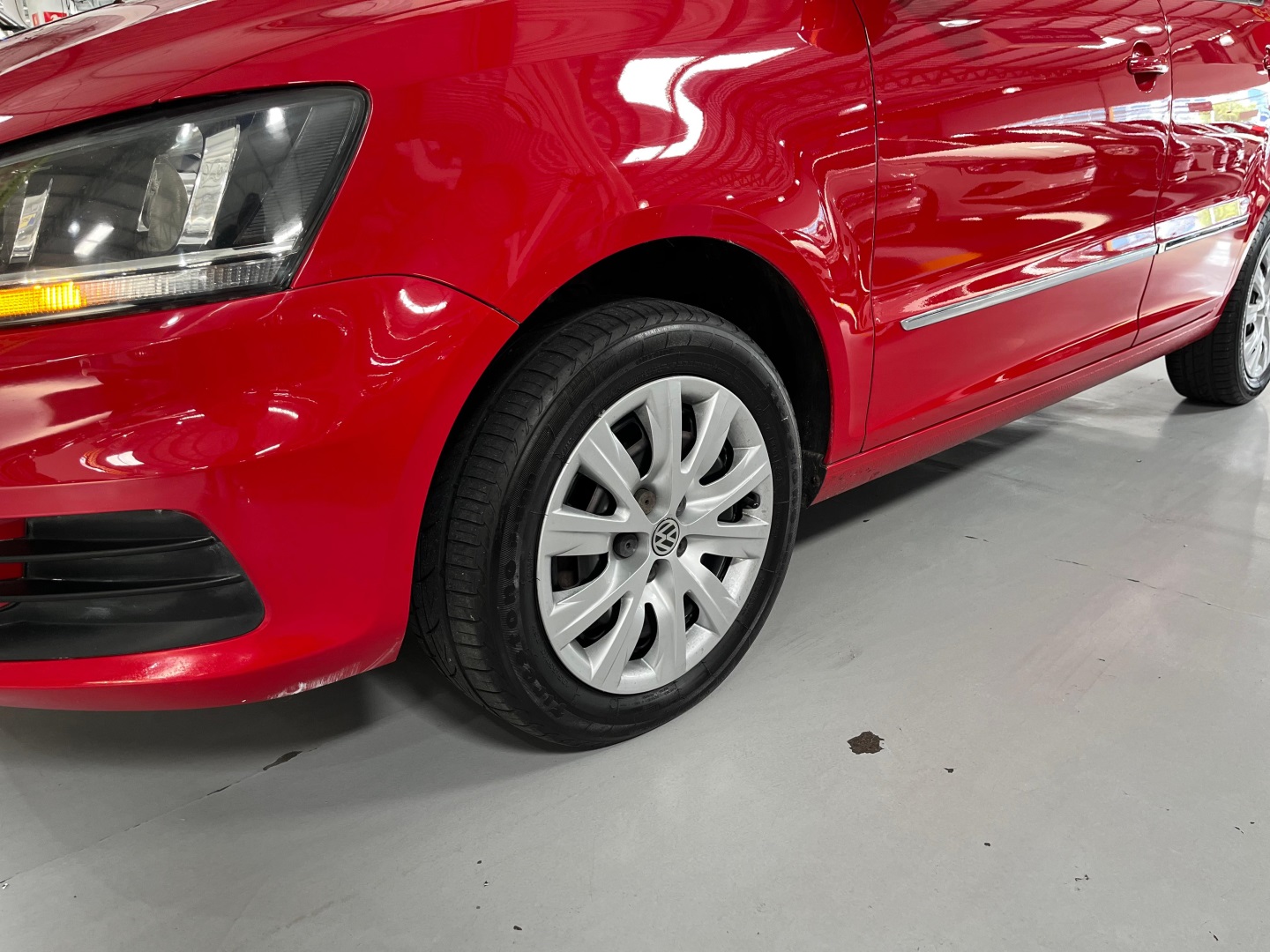 VOLKSWAGEN FOX