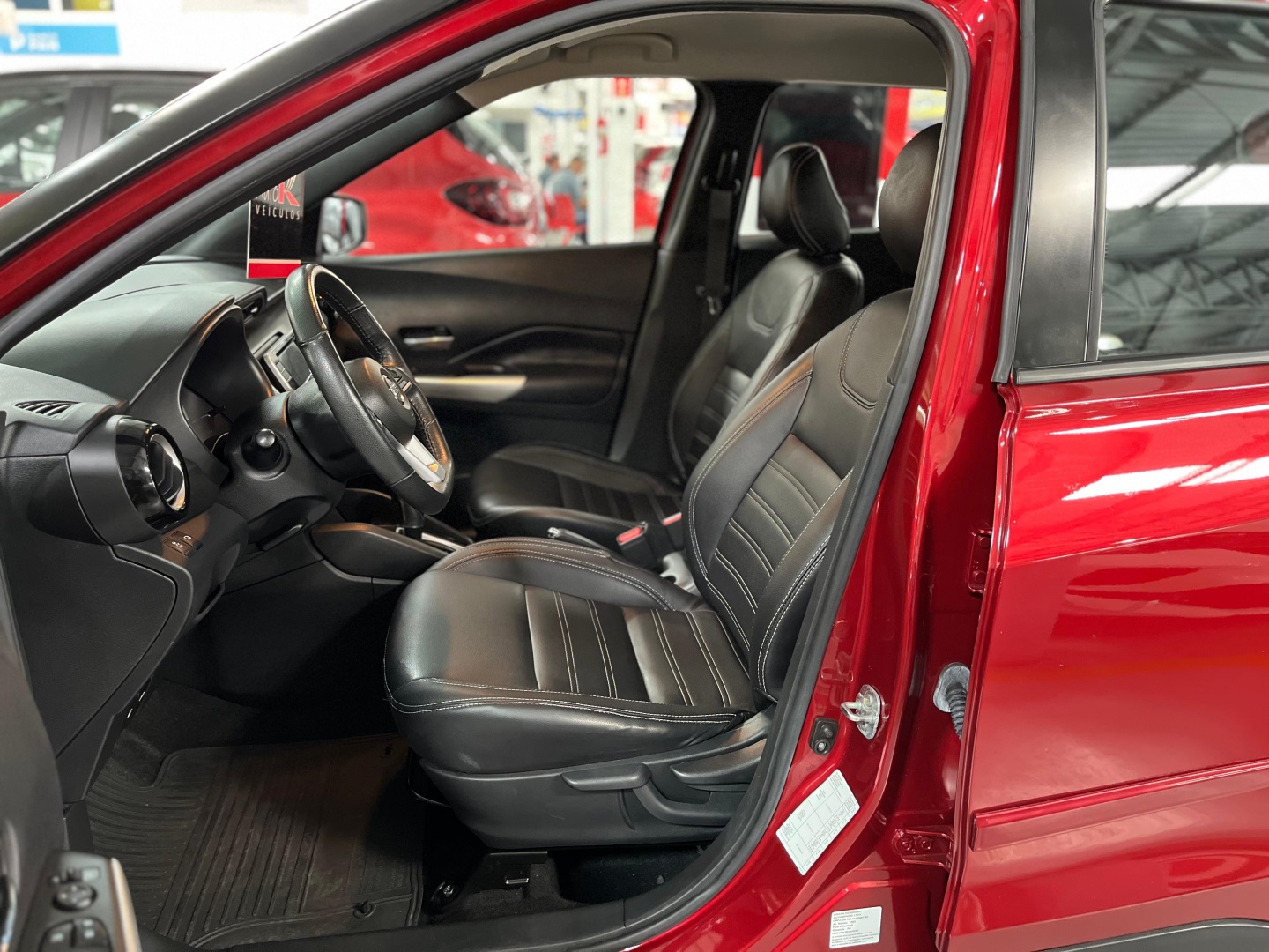 NISSAN KICKS