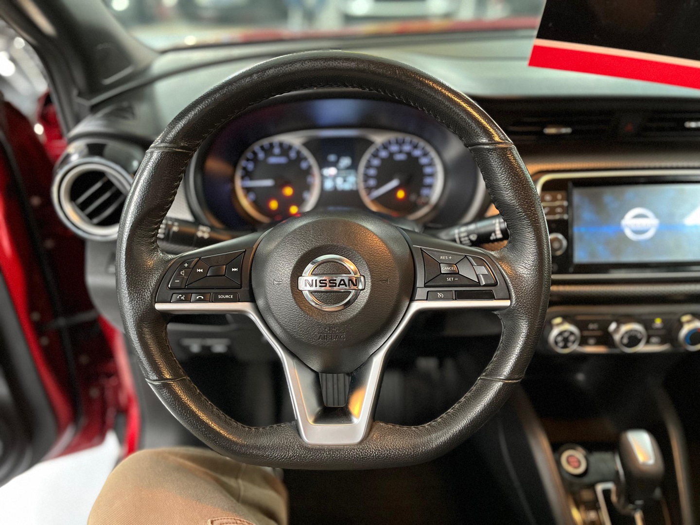 NISSAN KICKS