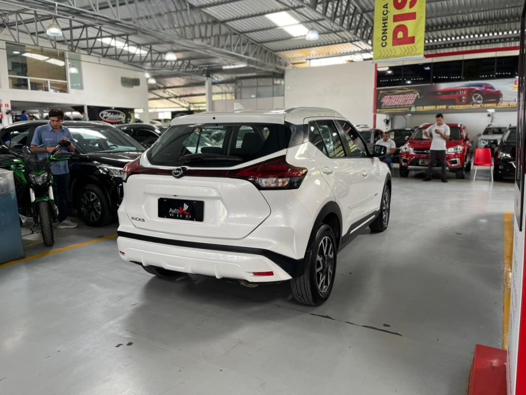NISSAN KICKS