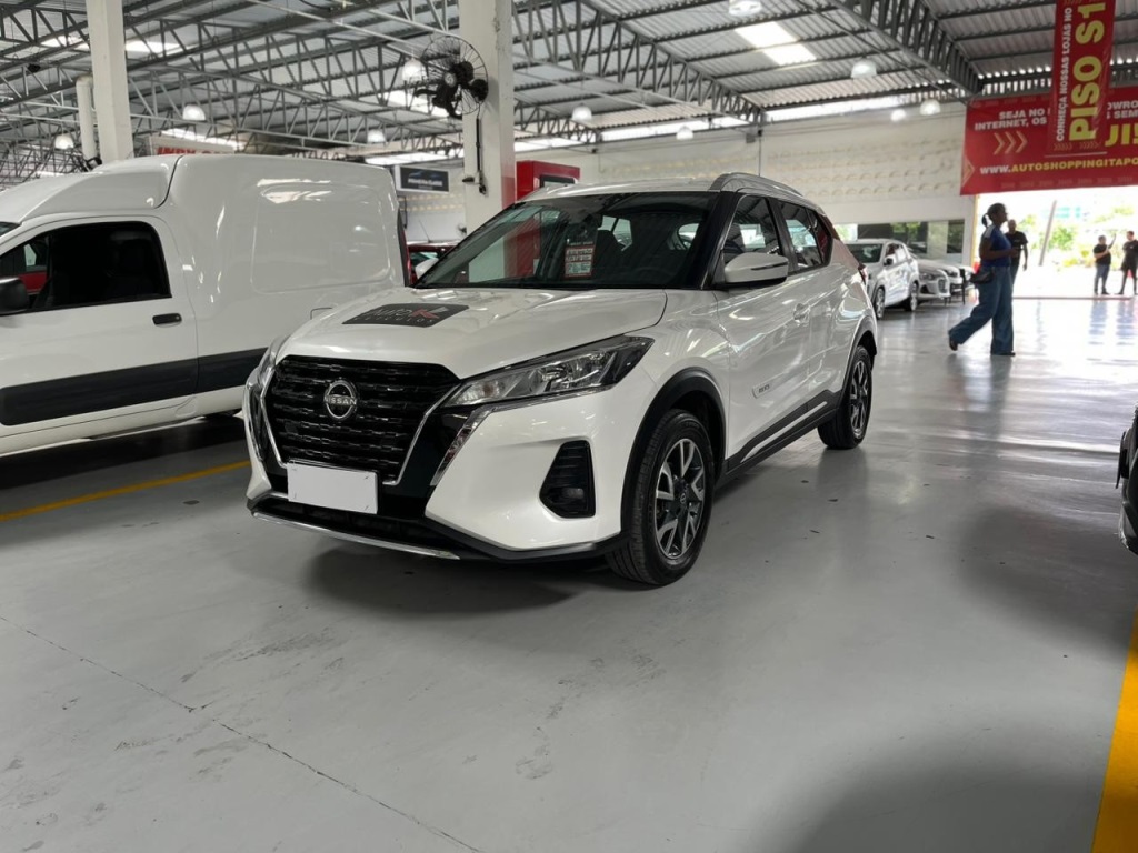 NISSAN KICKS