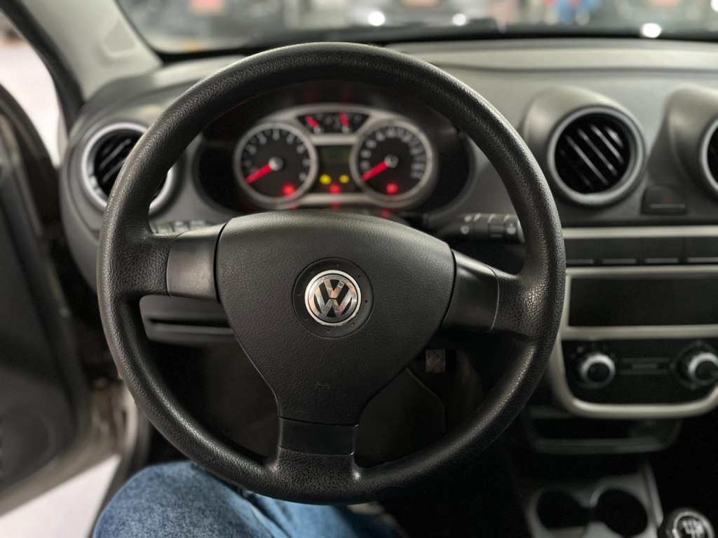 VOLKSWAGEN VOYAGE