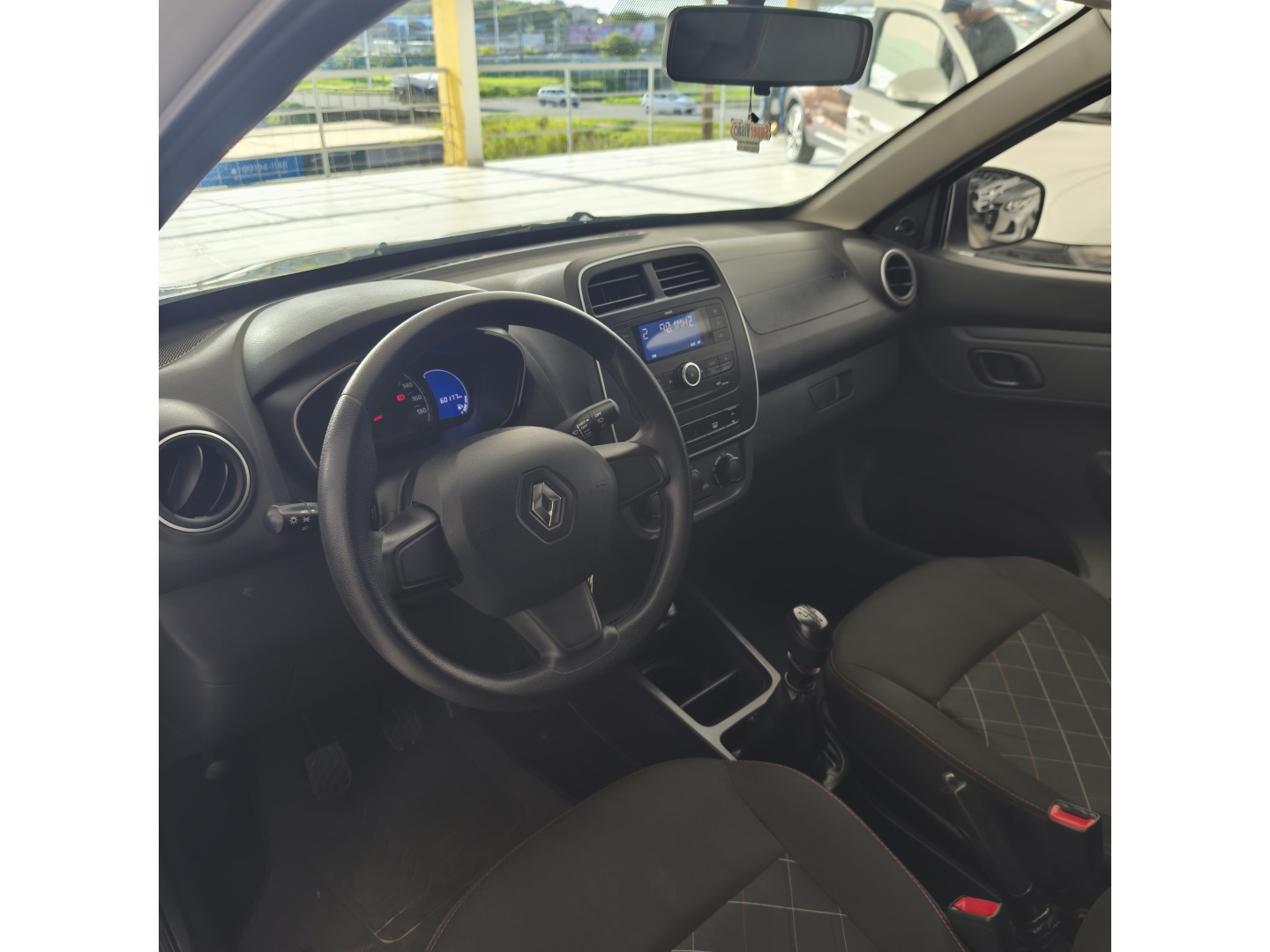 RENAULT KWID