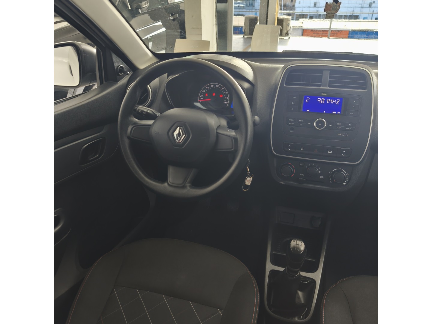 RENAULT KWID