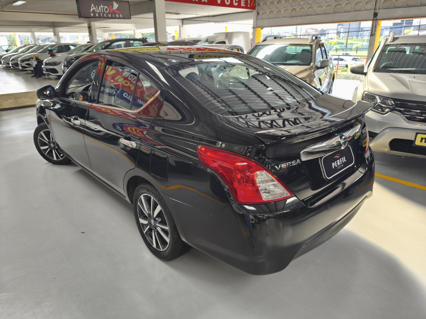 NISSAN VERSA