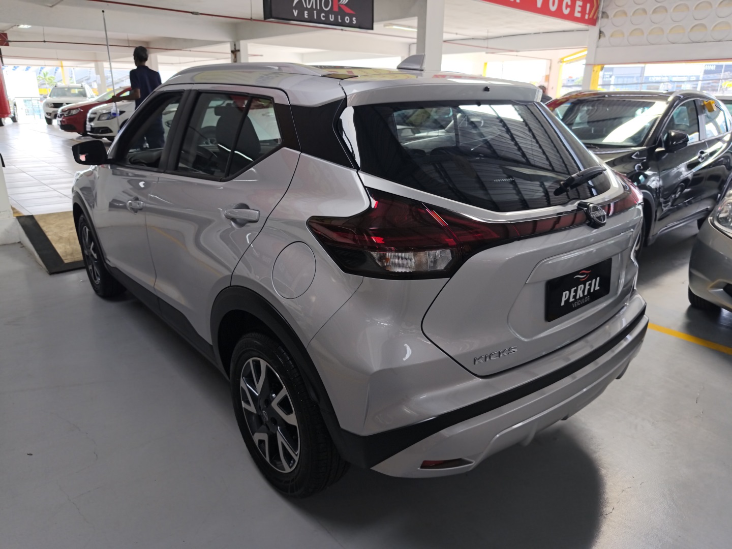 NISSAN KICKS