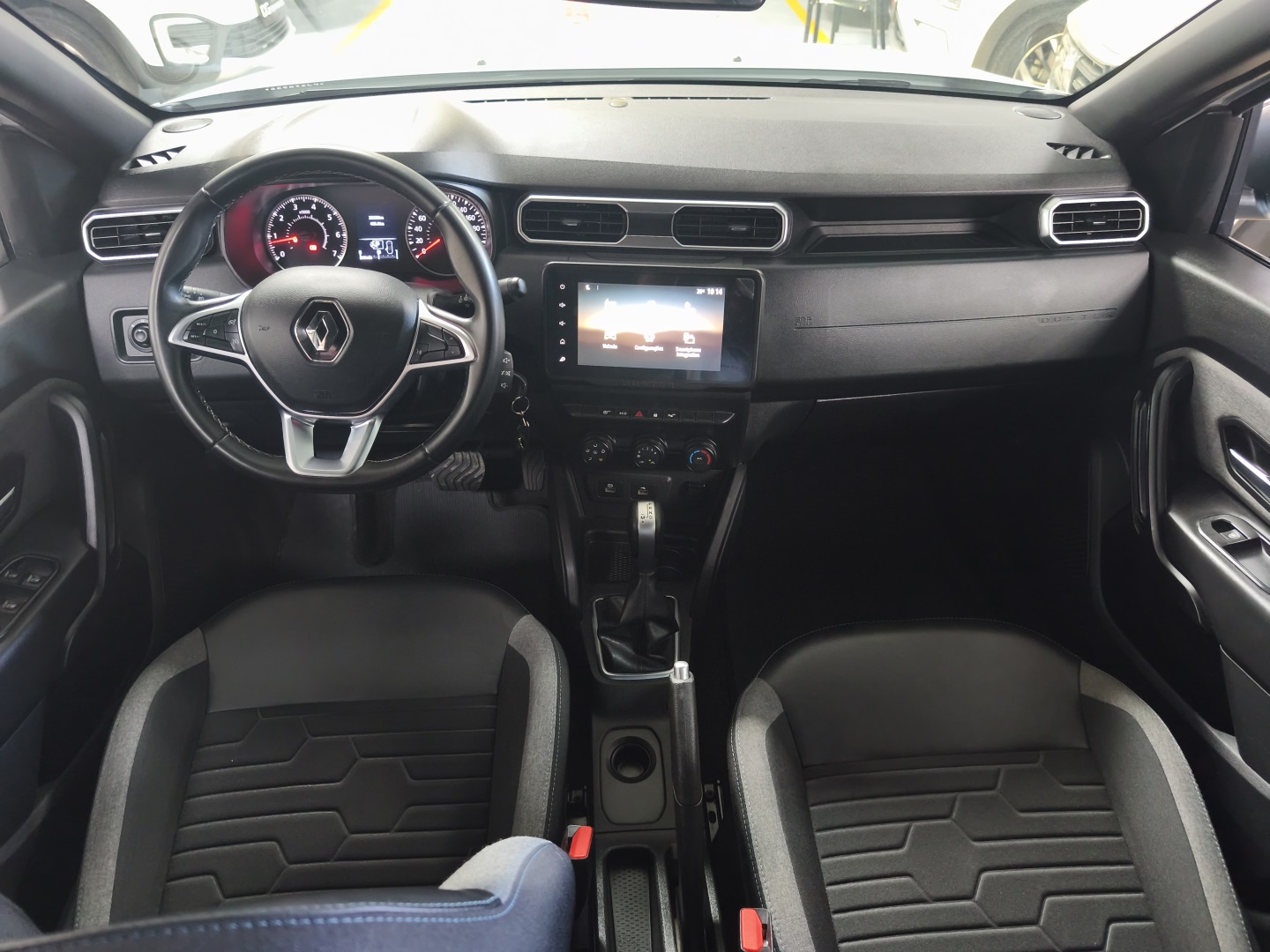 RENAULT DUSTER
