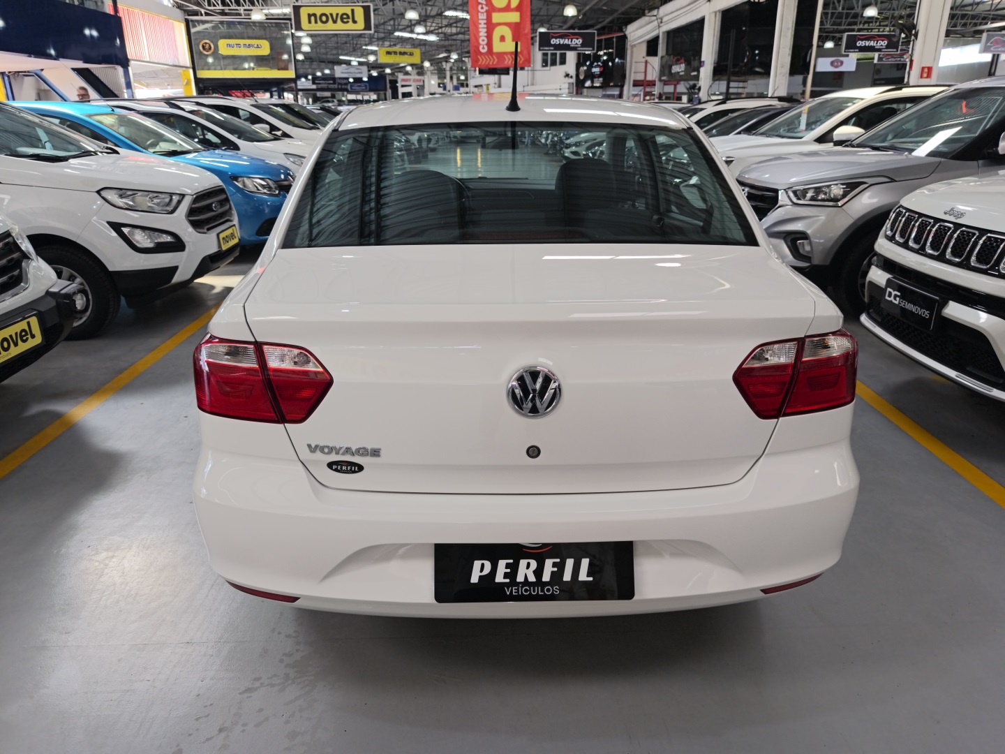 VOLKSWAGEN VOYAGE