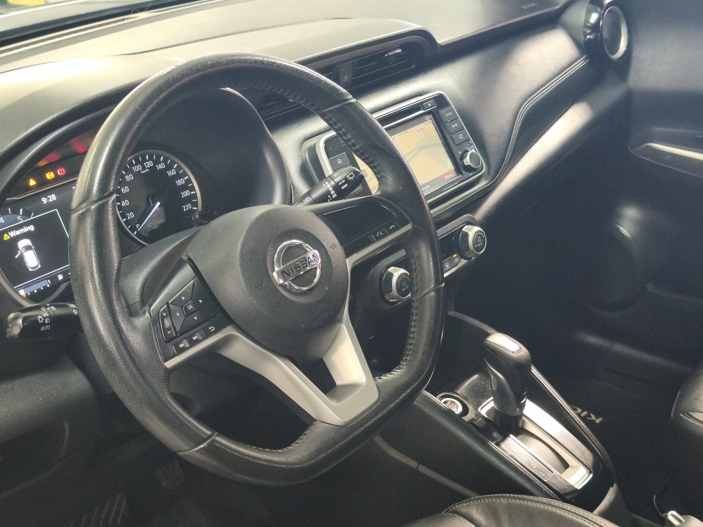 NISSAN KICKS