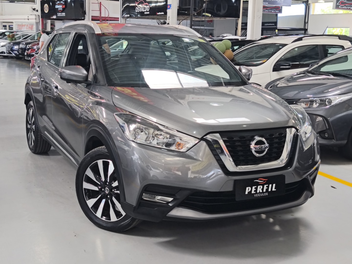 NISSAN KICKS