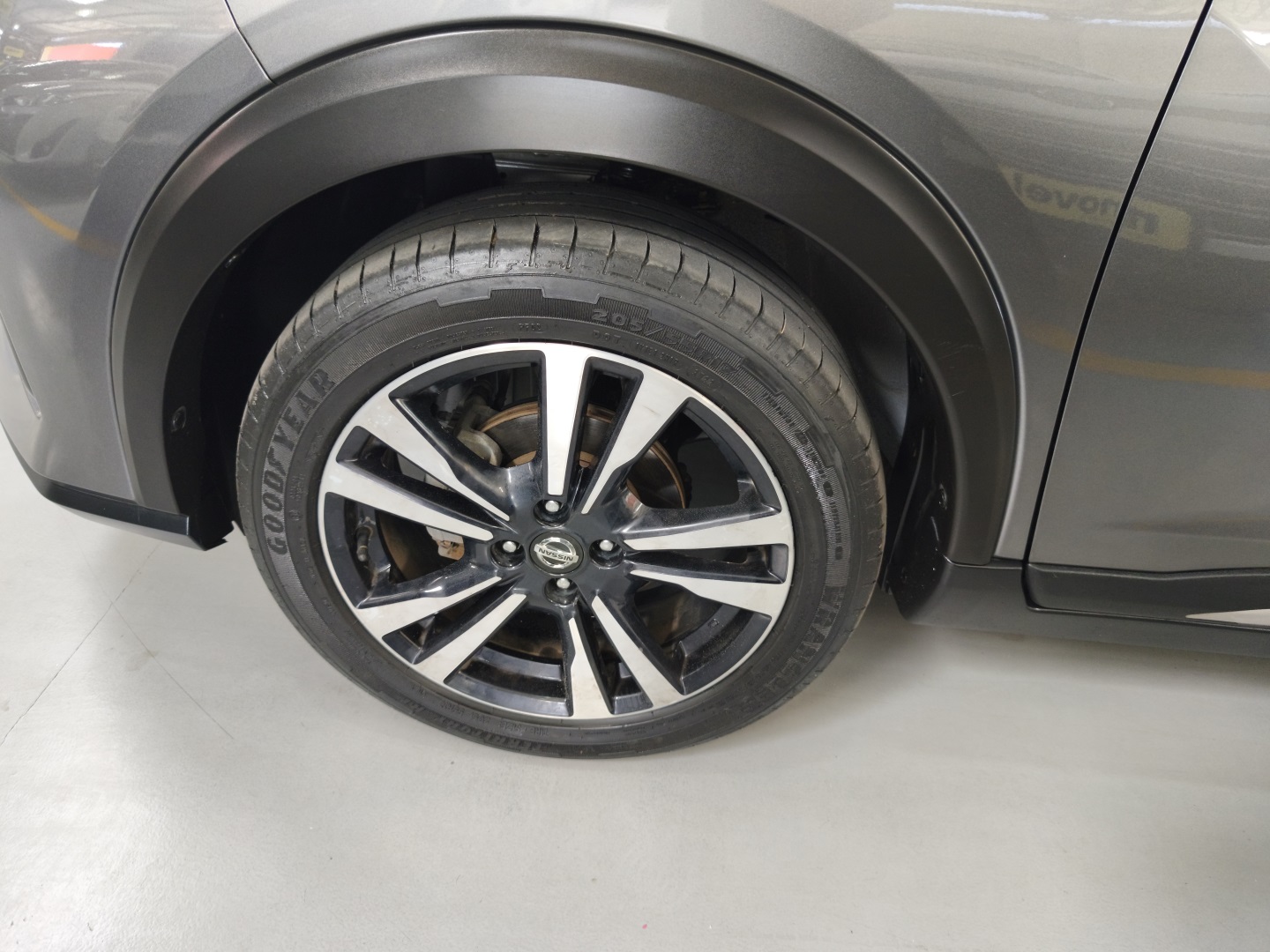 NISSAN KICKS