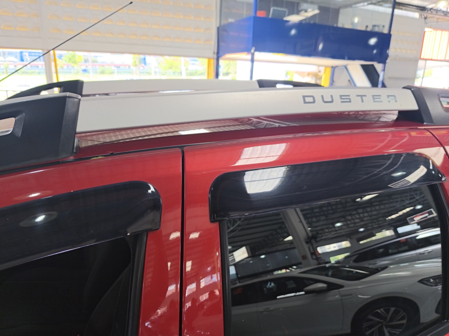 RENAULT DUSTER