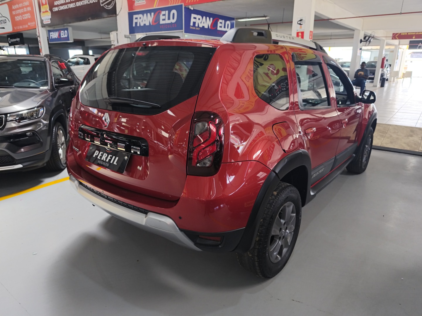 RENAULT DUSTER