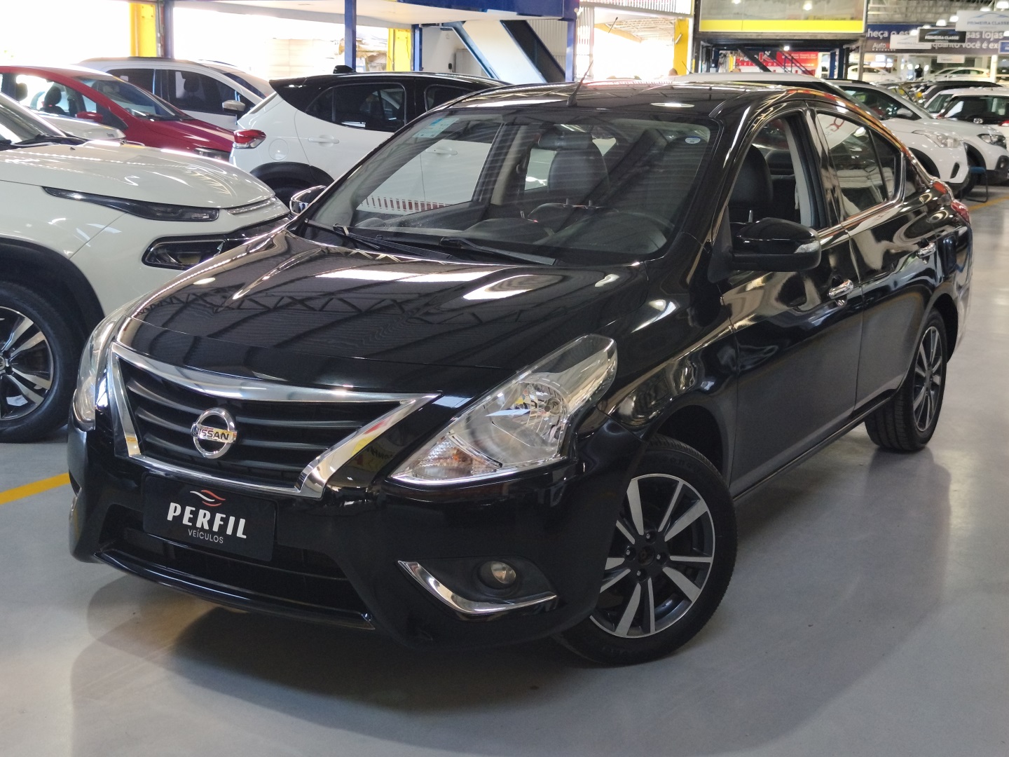 NISSAN VERSA