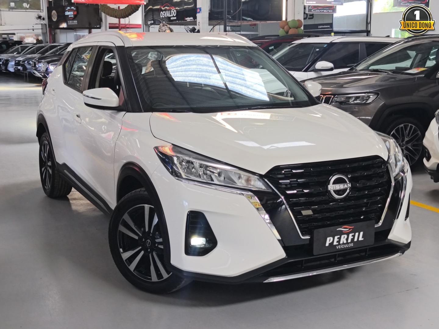 NISSAN KICKS